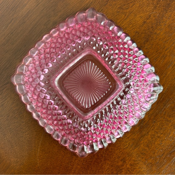 Vintage Square Cranberry Glass Candy Dish Bowl 6 1/2 inches - Picture 6 of 6